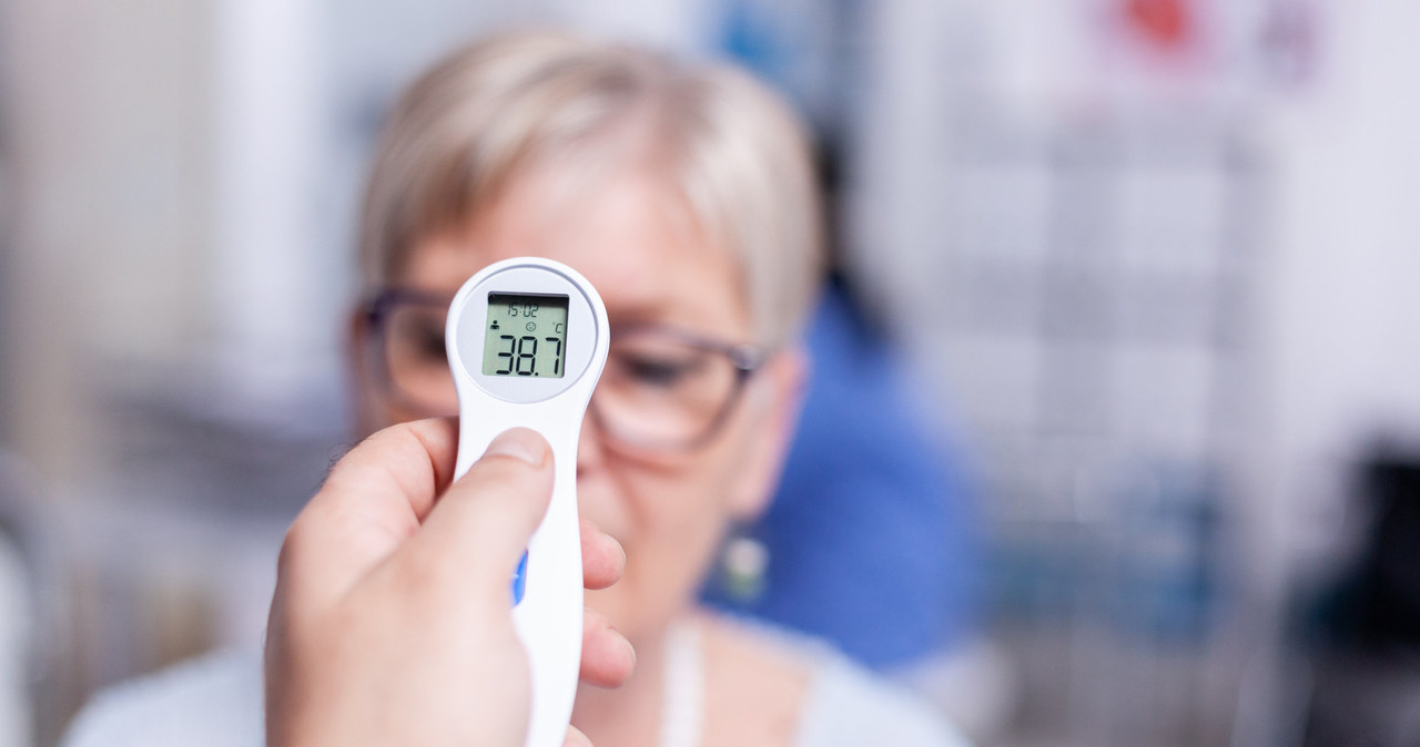 Jeżeli gorączka trwa dłużej niż 2-3 dni, skontaktuj się z lekarzem /123RF/PICSEL