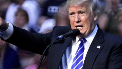 Jeżeli nie zmieni sposobu prowadzenia kampanii, przegra jesienne wybory. Trump z problemami