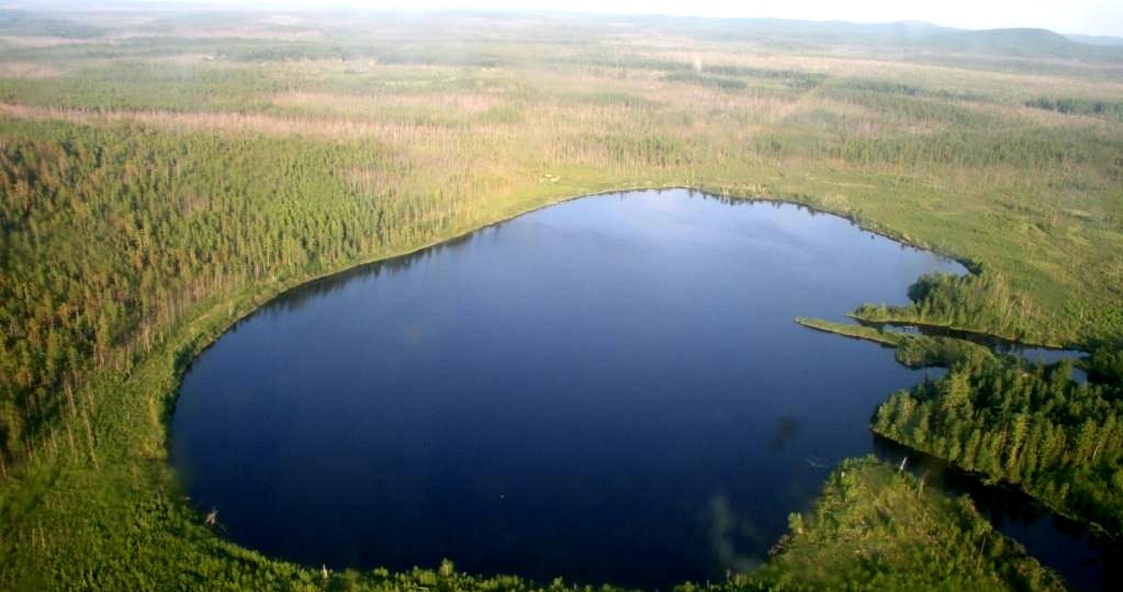 Jezioro Czeko ma być dowodem na teorię Korado Korlevicia /Wikimedia Commons /INTERIA.PL/materiały prasowe