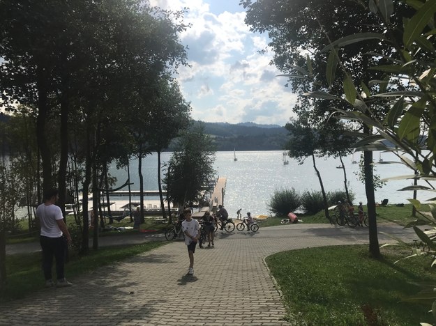 Kąpiel w Jeziorze Czorsztyńskim bezpieczna. Nowe badania sanepidu
