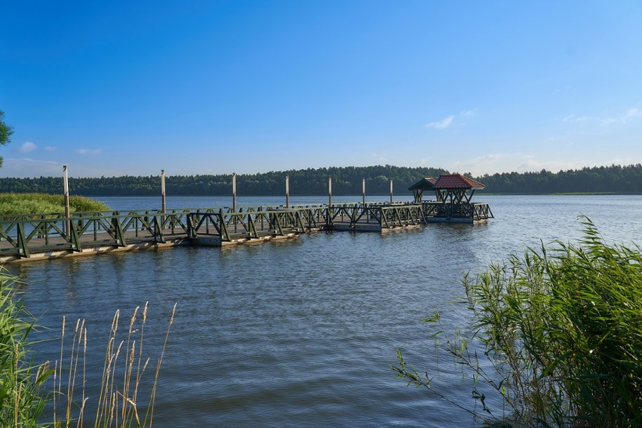 Jezioro Gołdap i molo /Shutterstock