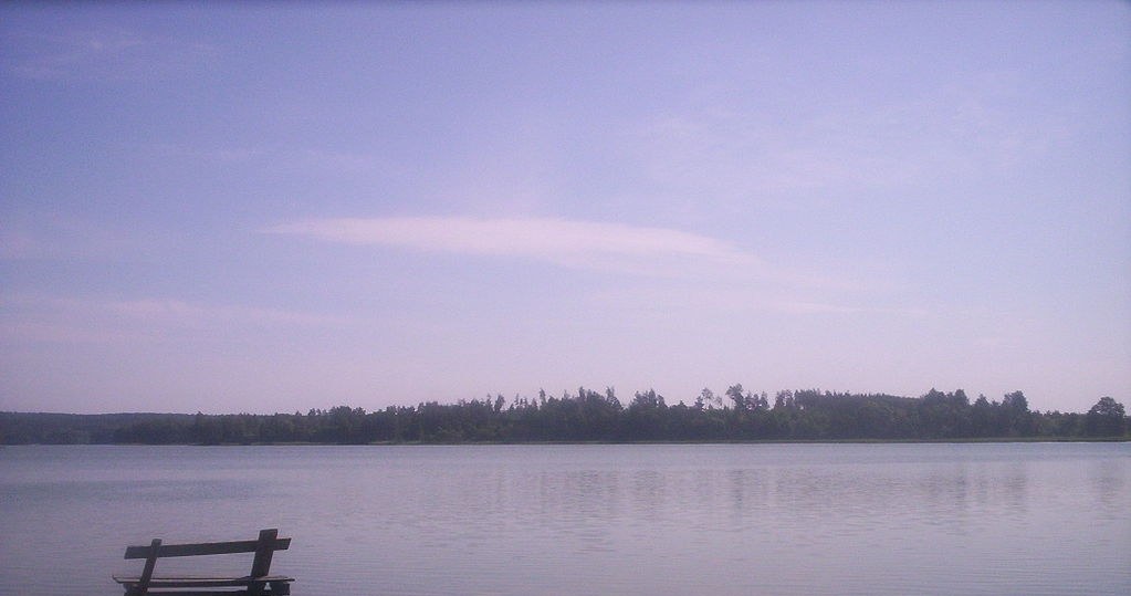 Jezioro Kalwa, okolice wsi Miłuki. /Monopol/CC BY-SA 3.0 Deed (https://creativecommons.org/licenses/by-sa/3.0/deed.en) /Wikimedia