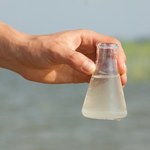 ​Jezioro Słoneczne zanieczyszczone nieznaną substancją