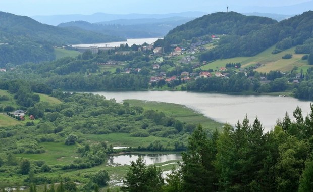 Jezioro Solińskie wysycha,  plaże są coraz większe