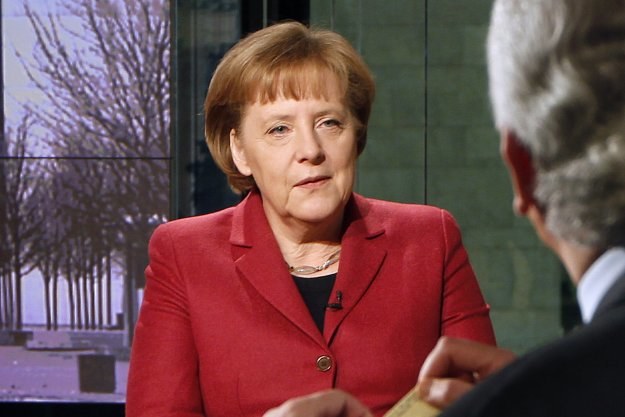 Język polityków np. kanclerz Angeli Merkel, był potrzebny dla zgody na udzielenie pomocy np. Grecji /AFP