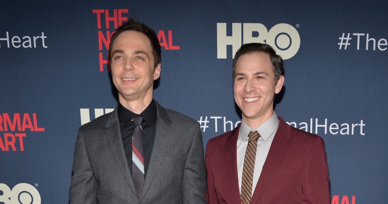 Jim Parsons i Todd Spiewak /John Lamparski /Getty Images