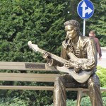 Jimi Hendrix ma własną ławeczkę w Dąbrowie Górniczej