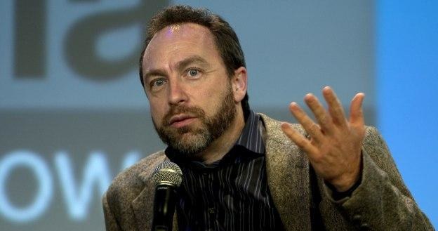 Jimmy Wales zaczyna się niepokoić o przyszłość Wikipedii /AFP