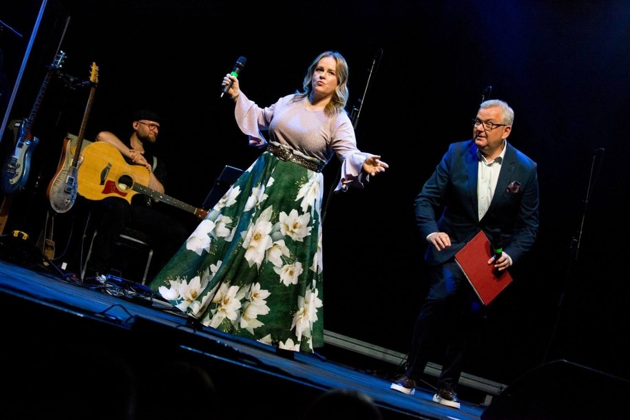 Joanna „Aśka” Kołaczkowska na festwalowej scenie. Zdjęcie archiwalne /Materiały prasowe