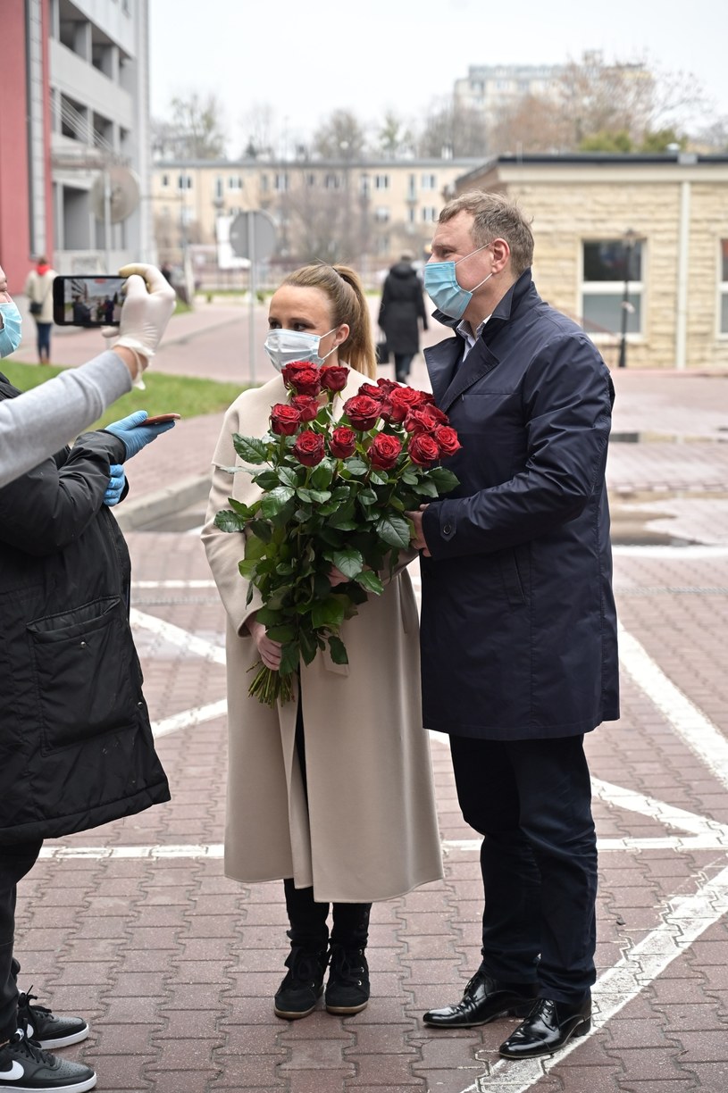 Joanna i Jacek Kurscy pozują fotoreporterom /pomponik exclusive