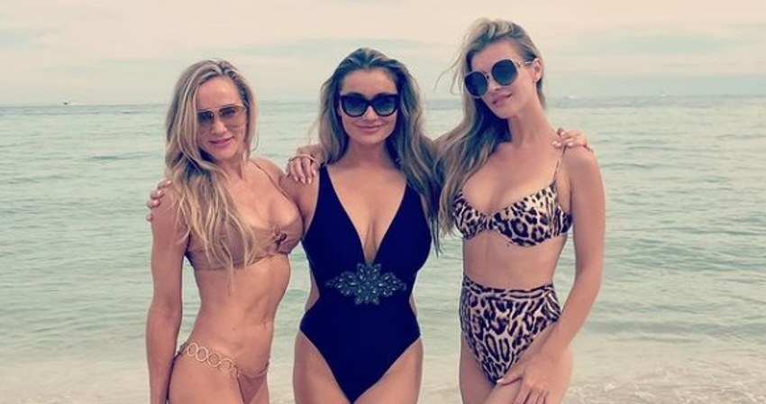 Joanna Krupa ze znajomymi /Instagram/ Joanna Krupa /Instagram