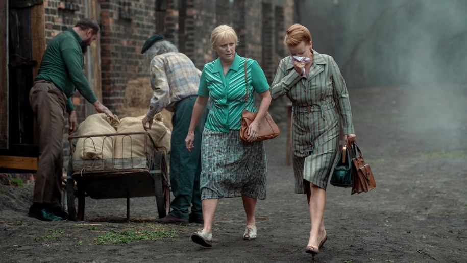 Joanna Kulig i Kinga Preis na planie "Ołowianych dzieci" Macieja Pieprzycy /Robert Pałka / Netflix /Materiały prasowe