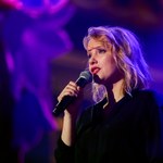 Joanna Kulig: Słynna aktorka znów w roli wokalistki. Posłuchaj "Związane mam ręce"