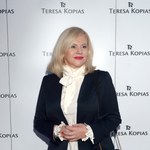 Joanna Kurowska i jej krwistoczerwone usta na pokazie mody