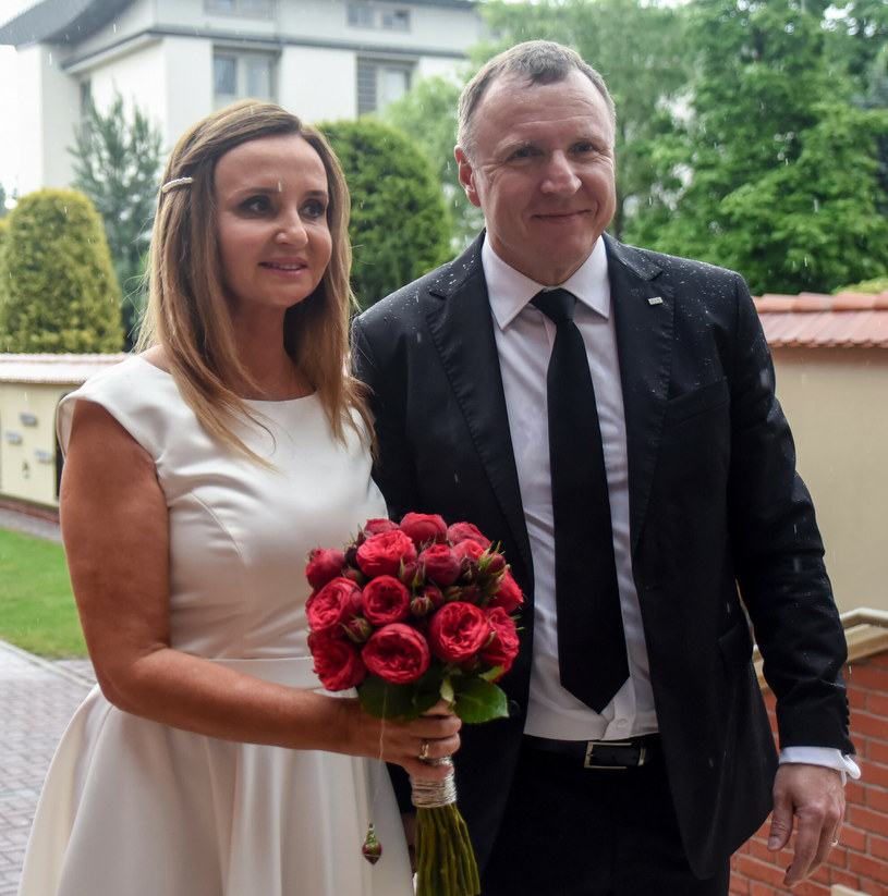Joanna Kurska i Jacek Kurski w dniu ślubu /Marek Lasyk  /Reporter