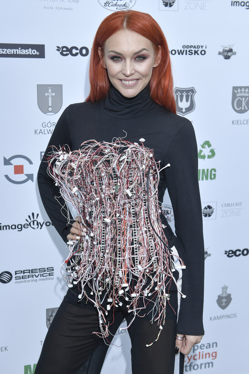 Joanna Lazar, czyli "Ruda" z Red Lips na pokazie "Moda na recyklinge /Piętka Mieszko