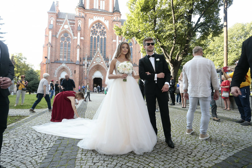 Joanna Opozda i Antoni Królikowski w dniu ślubu /Hornet/REPORTER /Reporter