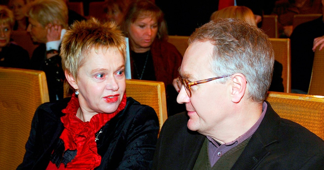 Joanna Żółkowska i Robert Gliński na benefisie Mariana Opani, 2003 rok. /Prończyk /AKPA