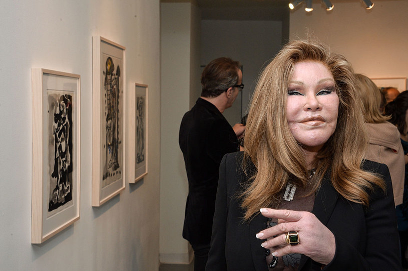 Jocelyne Wildenstein ma dziś 78 lat.  Jest znana pod pseudonimem kobieta-kot / Grant Lamos IV / Stringer /Getty Images