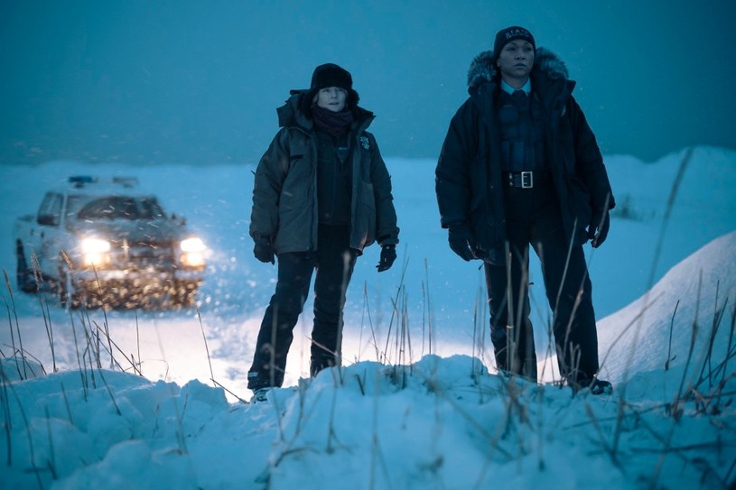 Jodie Foster i Kali Reis na pierwszym zdjęciu z serialu "True Detective: North Country" /HBO