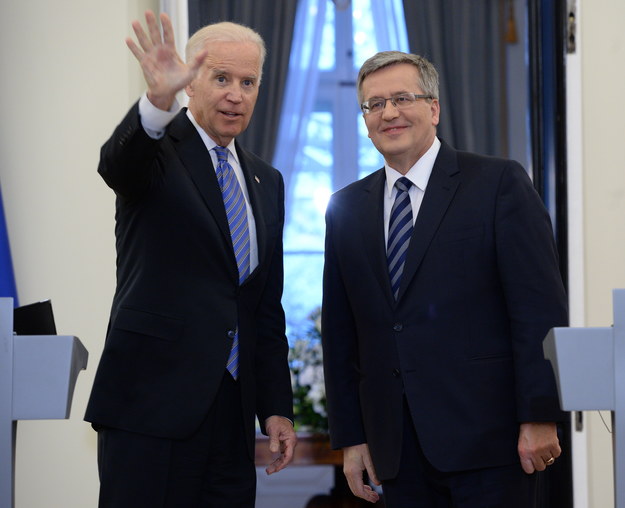 Joe Biden i Bronisław Komorowski /Jacek Turczyk /PAP