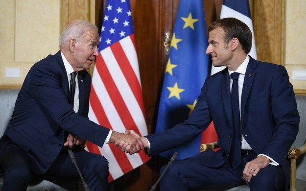 Joe Biden i Emmanuel Macron /Blondet Eliot/ABACA /PAP/EPA