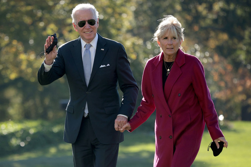 Joe Biden nie stracił kontaktu z normalnym życiem /Getty Images