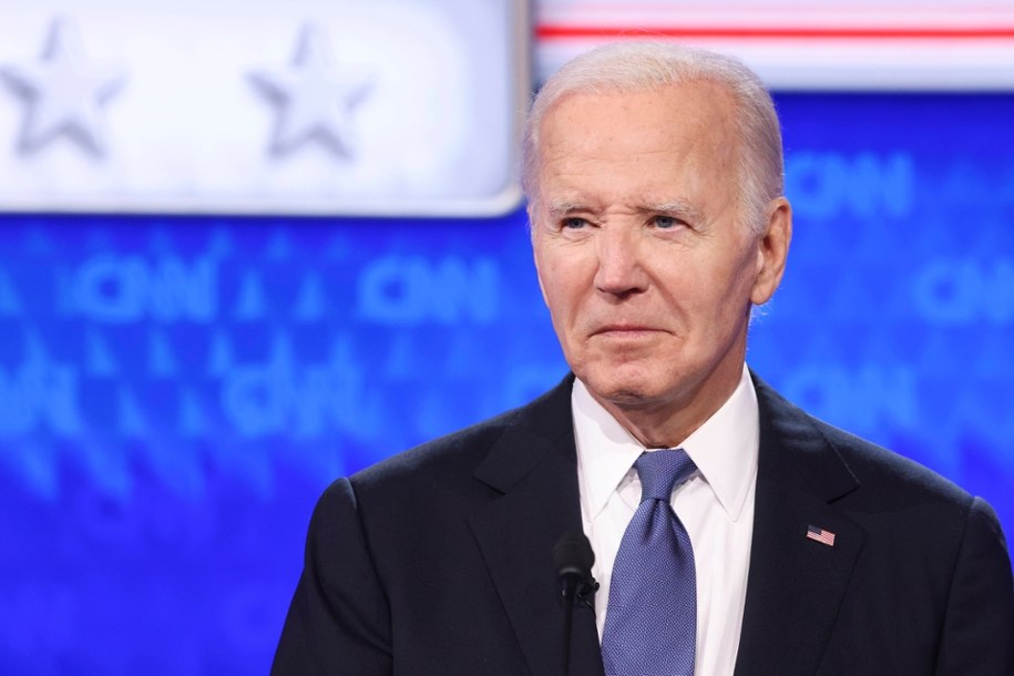 Joe Biden podczas feralnej debaty z Donaldem Trumpem (zdjęcie z 27 czerwca 2024 roku) /MICHAEL REYNOLDS    /PAP/EPA