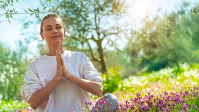 Joga sposobem na poprawę formy na wiosnę. Rozmowa z instruktorem 