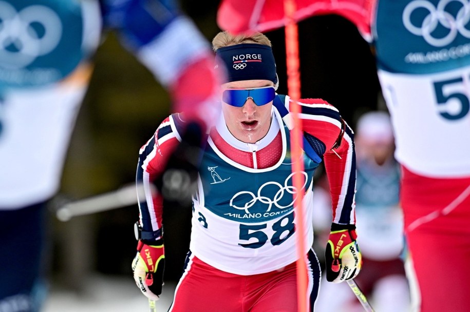Johan-Olav Botn na trasie biathlonowego biegu indywidualnego na 20 kilometrów /PAP/EPA
