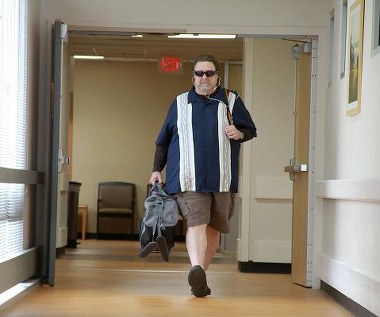 John Goodman w scenie z filmu "Lot"