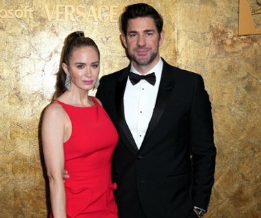 John Krasinski: Fani nadal wiążą go z serialową partnerką. Co na to jego żona?