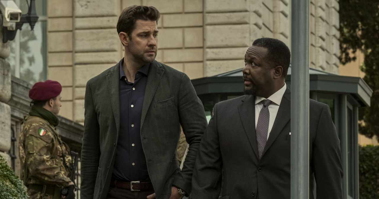 John Krasinski i Wendell Pierce w serialu "Jack Ryan" /Philippe Antonello /Prime Video