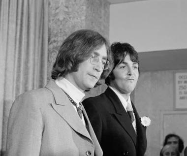 John Lennon i Paul McCartney. "Muzyczne love story" o grupie The Beatles