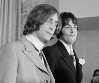 John Lennon pisał zjadliwie do Paula McCartneya. List trafił na aukcję