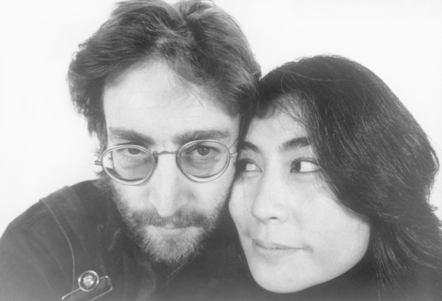 John Lennon z żoną Yoko Ono /ARCHIVE /PAP/EPA