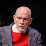 John Malkovich nie może się pogodzić ze śmiercią Juliana Sandsa. "Będę za nim tęsknił do końca życia"