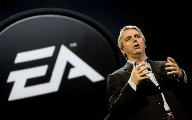 John Riccitiello - prezes Electronic Arts - zamierza rozszerzyć profil działania spółki /AFP