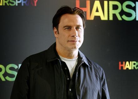 John Travolta i tęczowy "Hairspray" /AFP