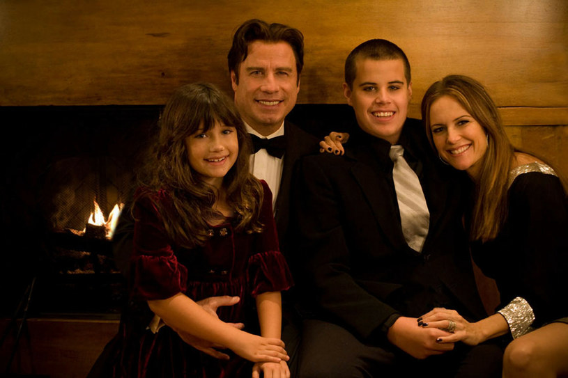 John Travolta z rodziną /Polaris Images /East News
