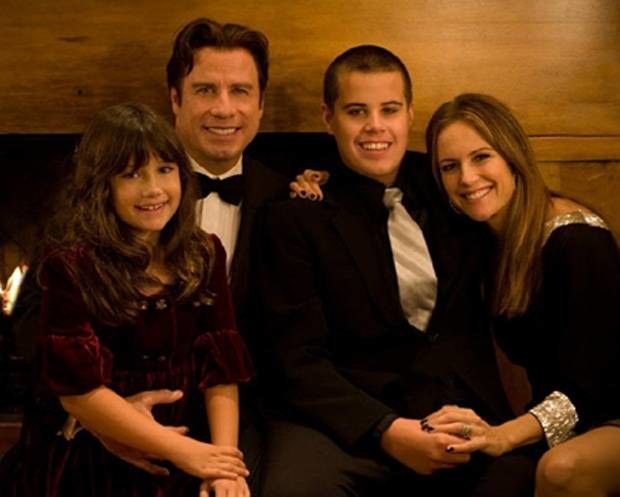John Travolta z żoną i dziećmi, zmarłym Jettem i Ellą &nbsp;