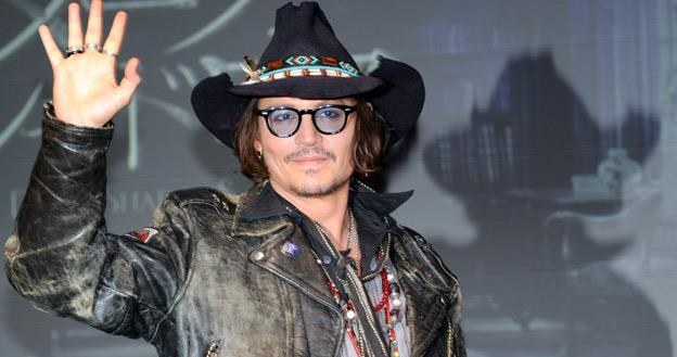 Johnny Depp od lat wciąż zaskakuje /AFP