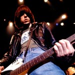 Johnny Ramone nie był dobrym punkowcem. Gdyby żył, skończyłby 75 lat