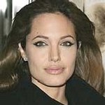 Jolie adoptuje kolejne dziecko?