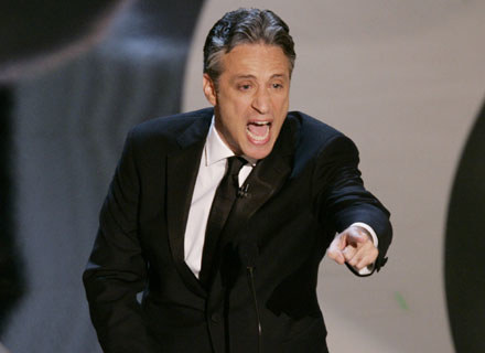 Jon Stewart prowadzi Oscary w 2006 roku /AFP