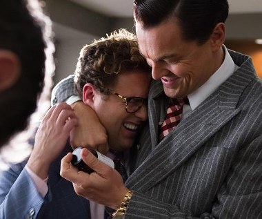 Jonah Hill i Leonardo DiCaprio w scenie z filmu "Wilk z Wall Street"