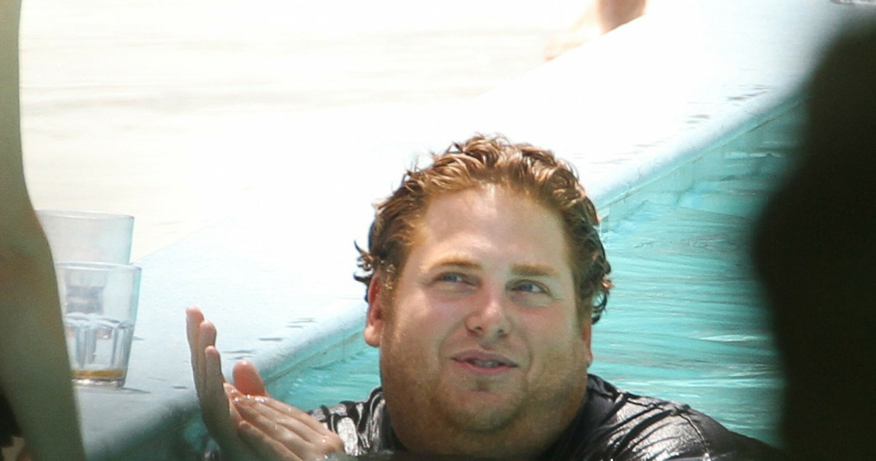 Jonah Hill na basenie (2015) /MCCFL / Splash News/EAST NEWS /East News