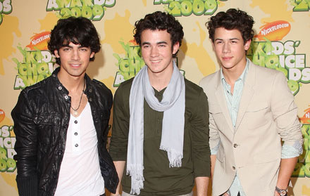 Jonas Brothers podczas Kids' Choice Awards fot. Jason Merritt /Getty Images/Flash Press Media