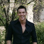 Jonathan Rhys-Meyers adoptuje 60. dzieci