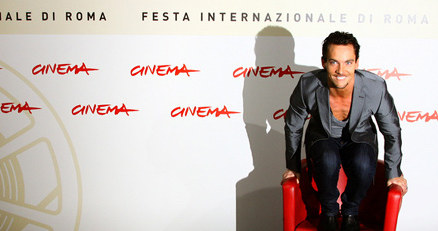 Jonathan Rhys Meyers zagra Lucyfera i Gabriela w "Marii, matce Chrystusa" /AFP